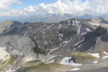 Route to Cheval Blanc