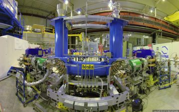 The ELENA electron cooler at CERN